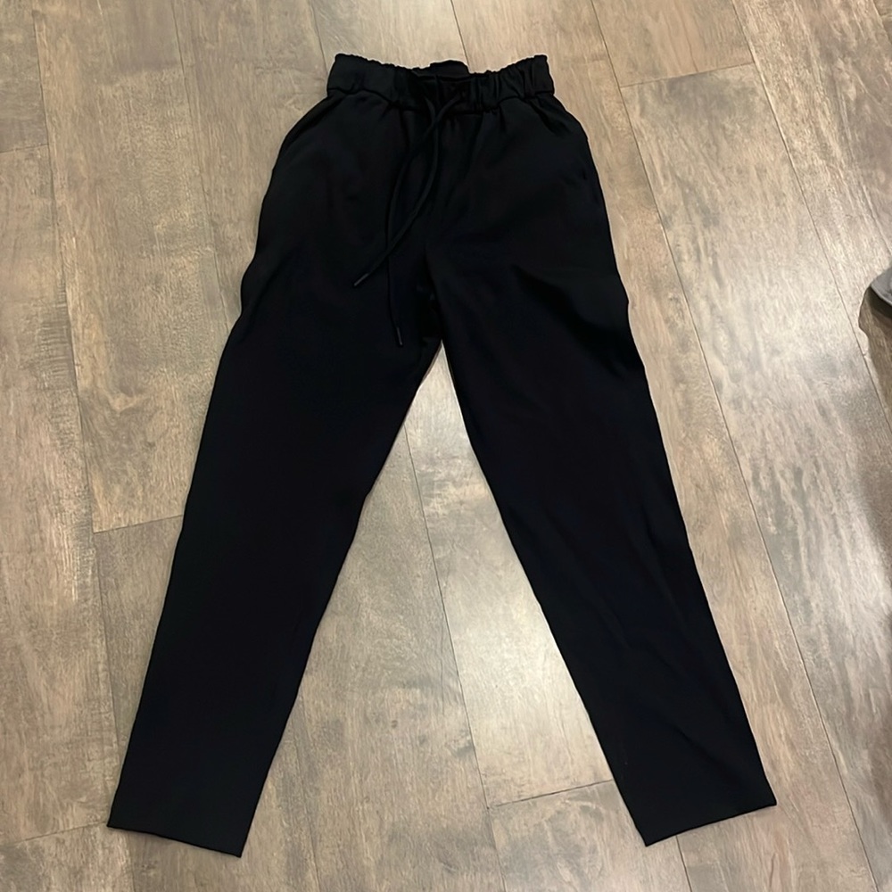 Women’s Lululemon pants.